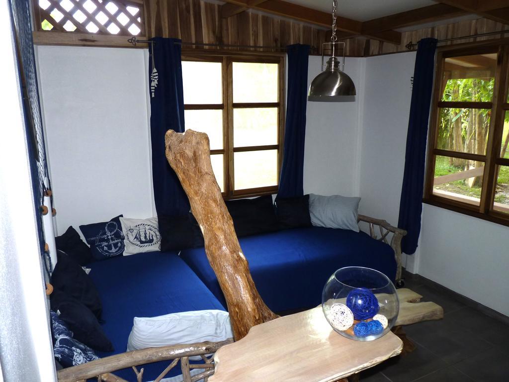 3 Bamboo Eco Lodge Cahuita Exterior photo