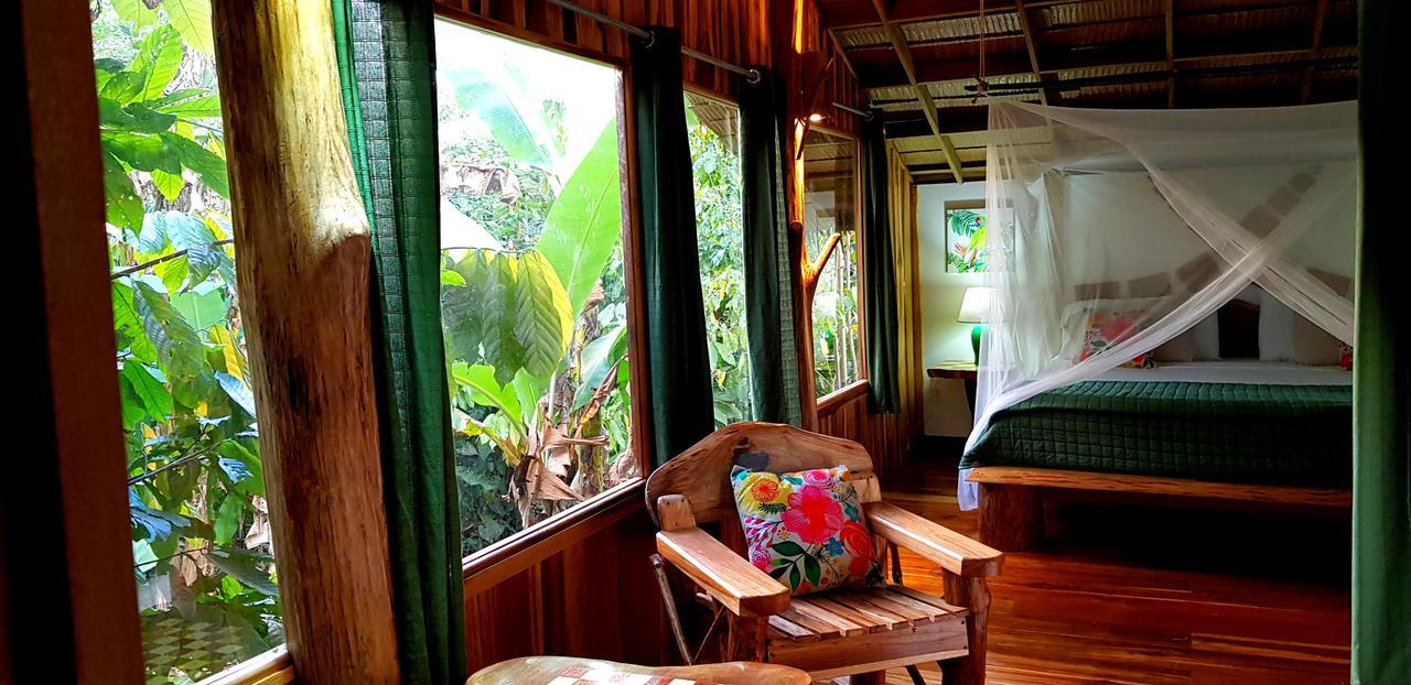 3 Bamboo Eco Lodge Cahuita Exterior photo